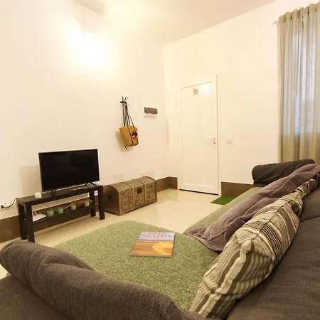 A 10 Minutos Del Aeropuerto Apartament
